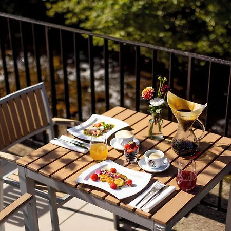 Schlossmuehle - Lean Luxury Boutique